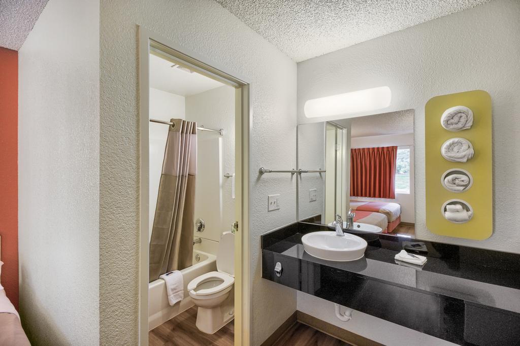 Motel 6-Everett, Wa - South Wintermutes Corner Экстерьер фото