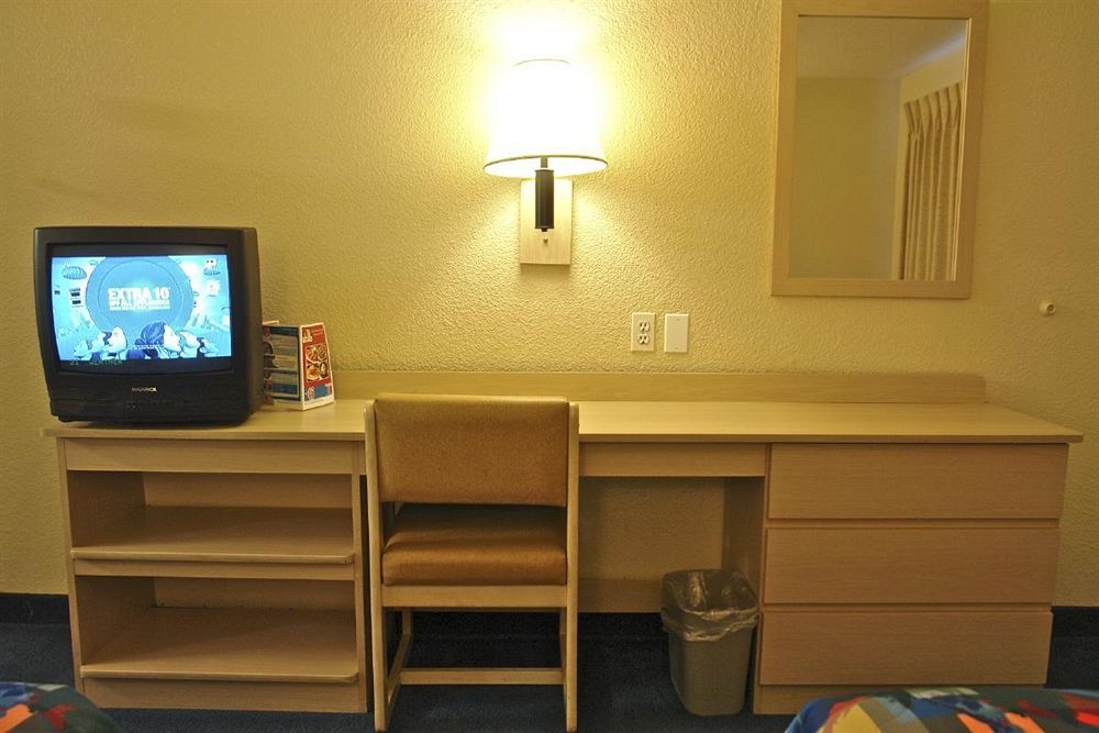 Motel 6-Everett, Wa - South Wintermutes Corner Экстерьер фото