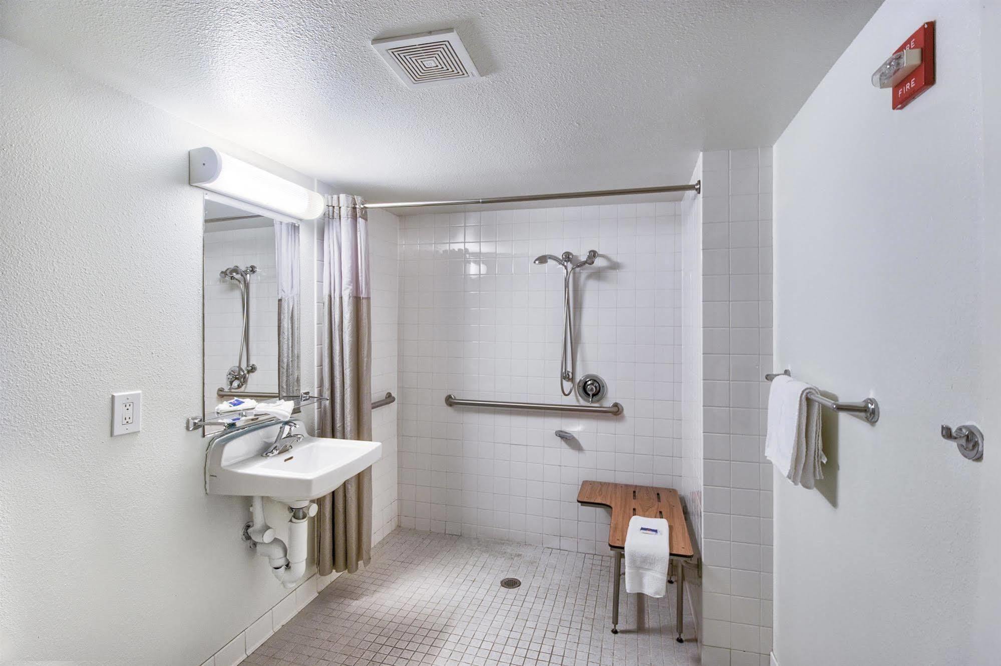 Motel 6-Everett, Wa - South Wintermutes Corner Экстерьер фото