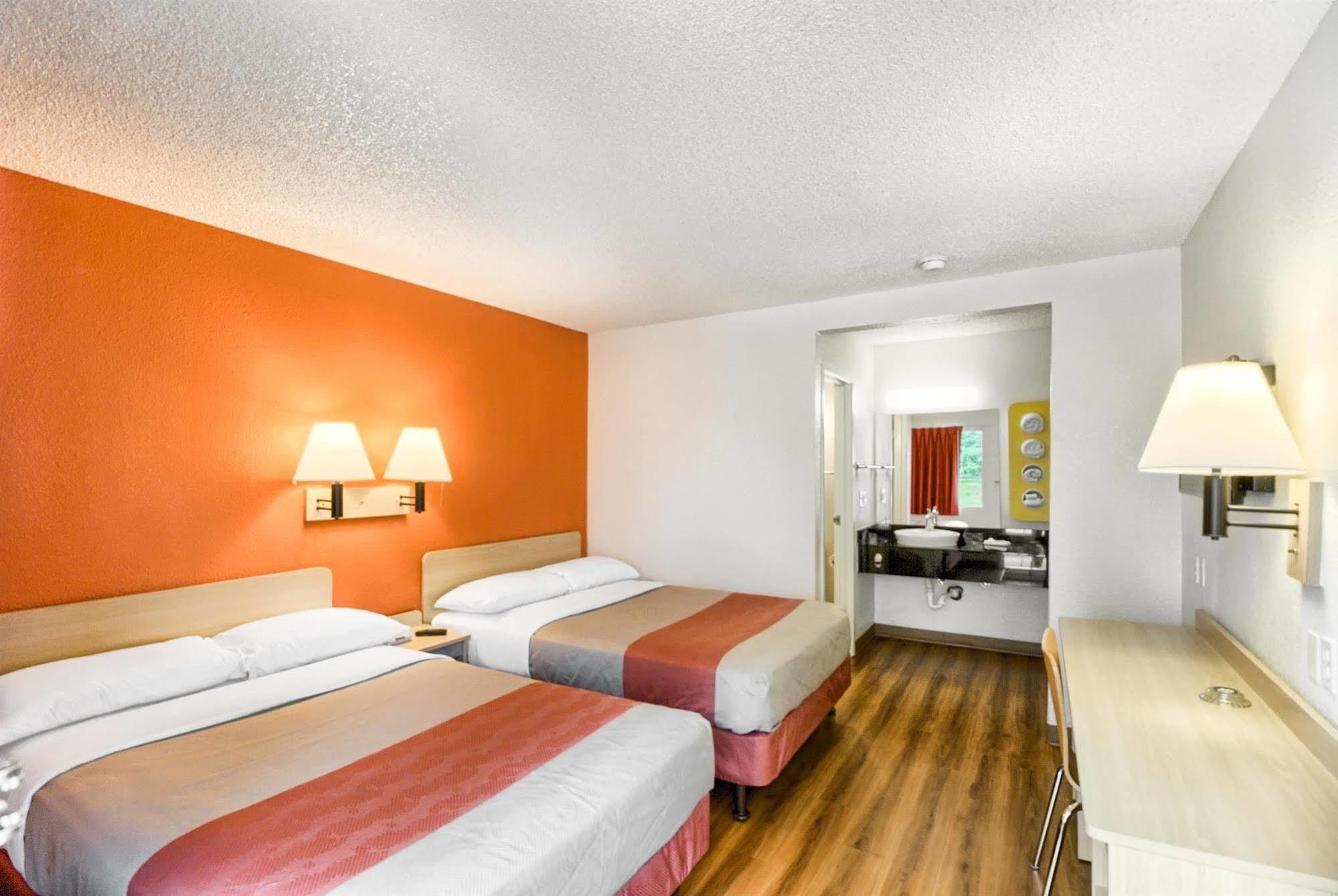 Motel 6-Everett, Wa - South Wintermutes Corner Экстерьер фото