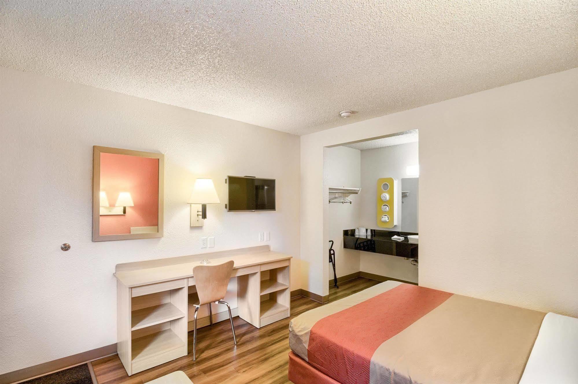 Motel 6-Everett, Wa - South Wintermutes Corner Экстерьер фото