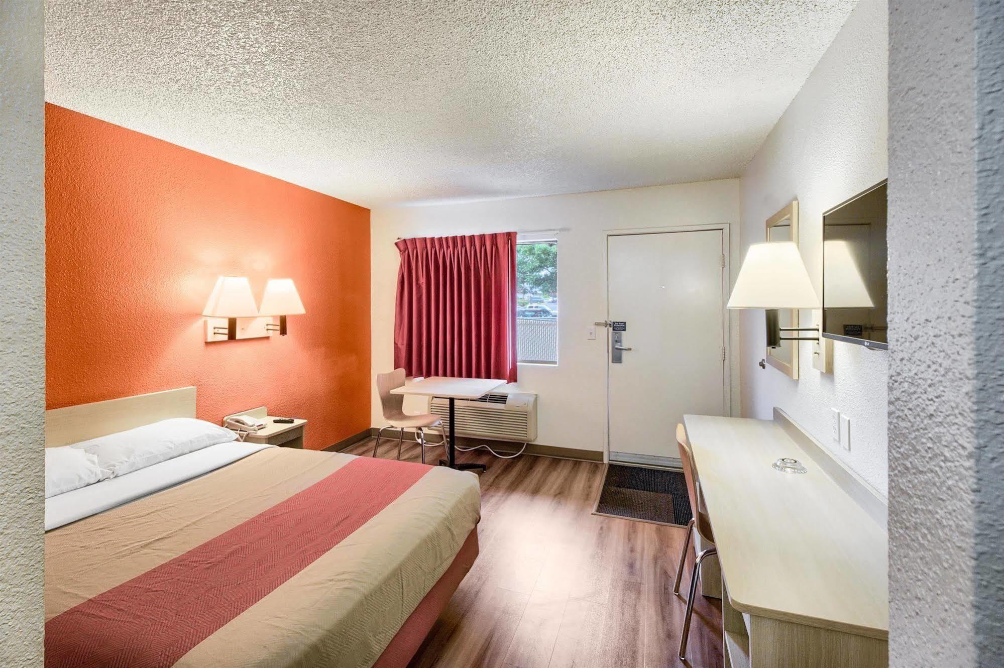 Motel 6-Everett, Wa - South Wintermutes Corner Экстерьер фото