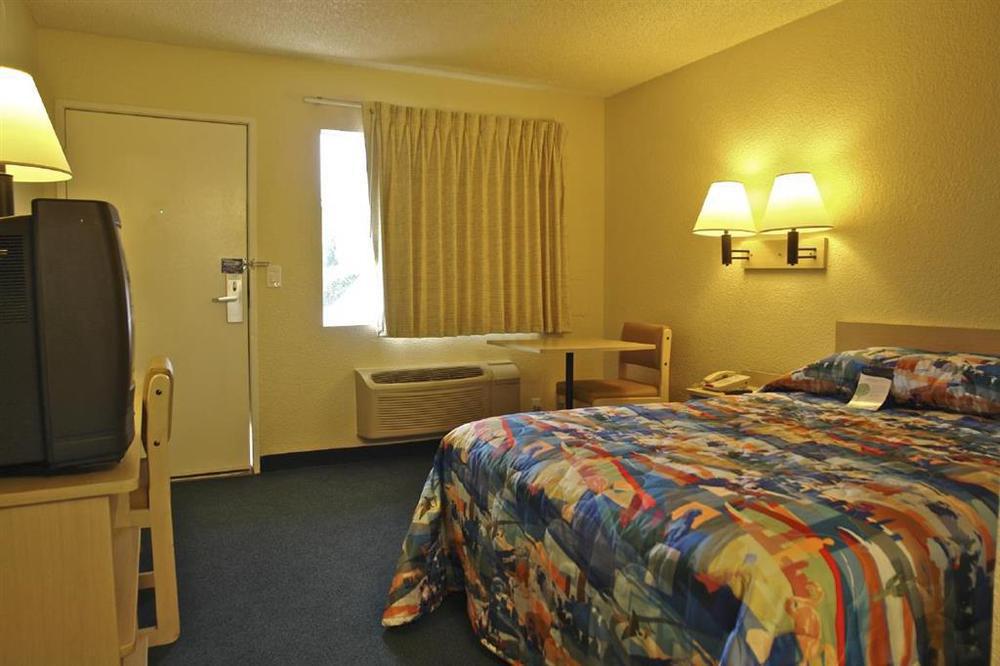 Motel 6-Everett, Wa - South Wintermutes Corner Номер фото